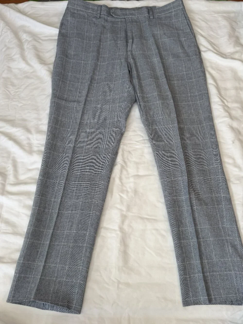 Banana Republic Men's Two-Piece Suit in Grey
